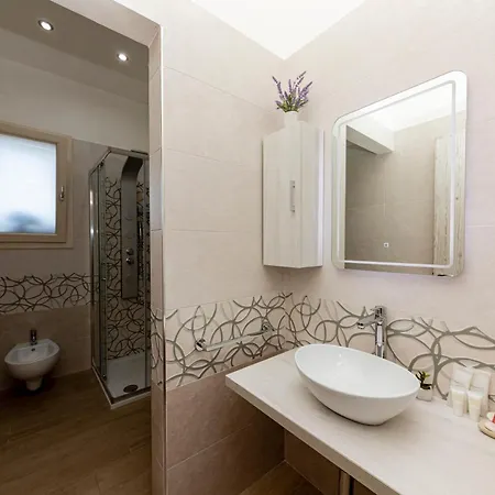 Oda ve Kahvaltı Noemi