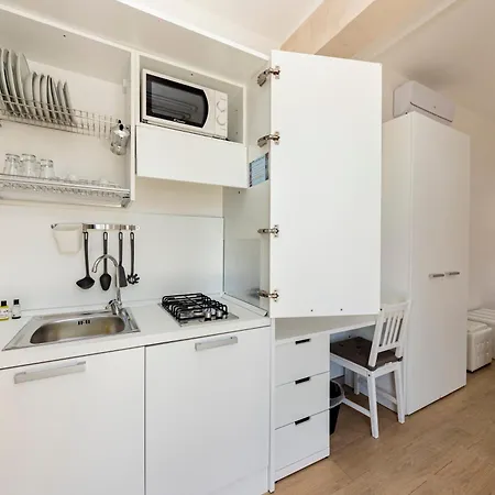 Oda ve Kahvaltı Noemi 4*